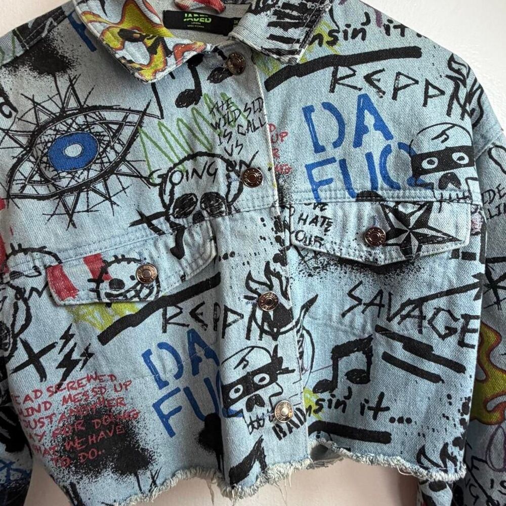 Jaded-london Graffiti Print Cropped Cotton Twill Trucker Jacket US 6 Y2k Grunge - Picture 2 of 8